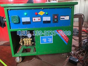 山西省應(yīng)縣糠醛廠沈廠長與河南都市機(jī)械共同研究開發(fā)出來了新型WT-358A型廢水蒸發(fā)器清洗機(jī)